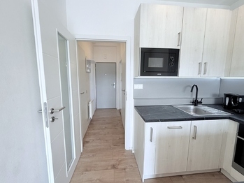 Pronájem bytu 2+kk v osobním vlastnictví 40 m², Praha 5 - Smíchov