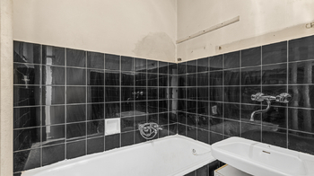 Prodej bytu 2+1 v osobním vlastnictví 71 m², Praha 8 - Troja