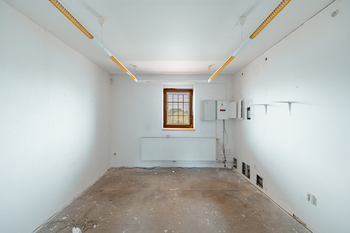 Prodej skladovacích prostor 537 m², Syrovátka