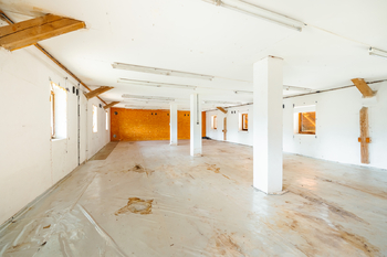 Prodej skladovacích prostor 537 m², Syrovátka
