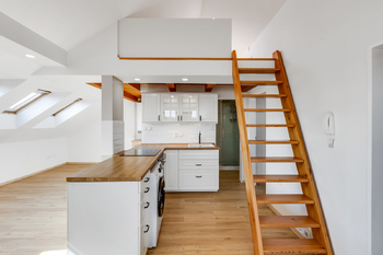 Prodej bytu 2+kk v osobním vlastnictví 82 m², Praha 4 - Záběhlice