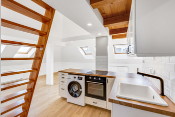 Prodej bytu 2+kk v osobním vlastnictví 82 m², Praha 4 - Záběhlice