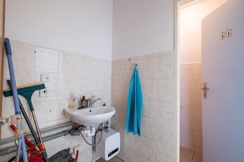 Prodej obchodních prostor 82 m², Znojmo