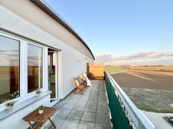 Prodej bytu 2+kk v osobním vlastnictví 63 m², Klecany