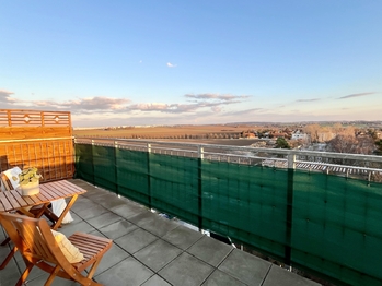 Prodej bytu 2+kk v osobním vlastnictví 63 m², Klecany