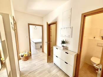 Prodej bytu 2+kk v osobním vlastnictví 63 m², Klecany