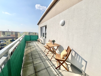 Prodej bytu 2+kk v osobním vlastnictví 63 m², Klecany