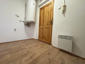 Vstupní chodba - Prodej bytu 3+kk v osobním vlastnictví 82 m², Žatec