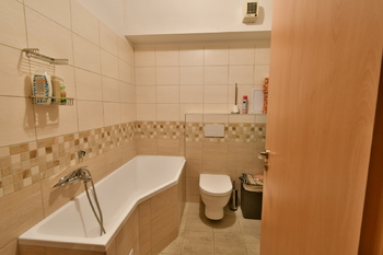 Pronájem bytu 1+kk v osobním vlastnictví 34 m², Hradec Králové