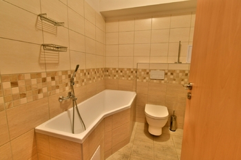 Pronájem bytu 1+kk v osobním vlastnictví 30 m², Hradec Králové