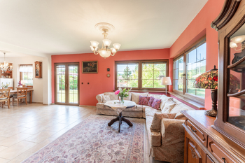 Prodej domu 399 m², Předenice