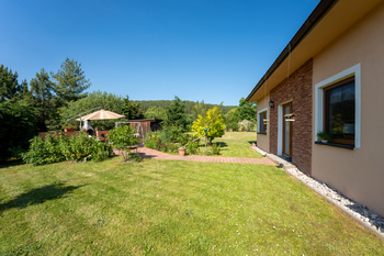Prodej domu 399 m², Předenice