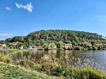 Prodej domu 100 m², Žinkovy