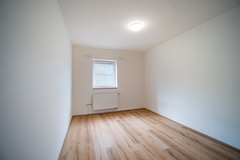 Pokoj 1 - Prodej domu 188 m², Praha 9 - Hloubětín