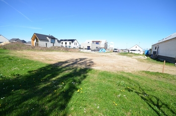 Pronájem pozemku 800 m², Slaný