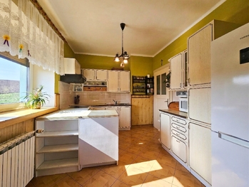 Prodej domu 196 m², Tuchořice