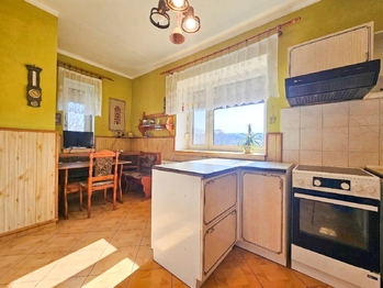 Prodej domu 196 m², Tuchořice