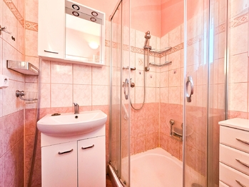 Prodej domu 196 m², Tuchořice