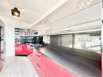 Prodej bytu 3+1 v osobním vlastnictví 80 m², Kladno