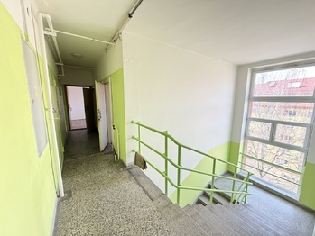 Prodej bytu 1+kk v osobním vlastnictví 18 m², Vsetín