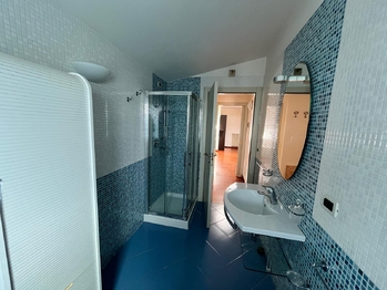 koupelna - Prodej bytu 3+kk v osobním vlastnictví 114 m², Montesilvano