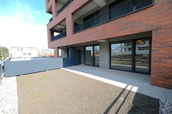 terasa - Pronájem bytu 2+kk v osobním vlastnictví 63 m², Praha 9 - Hloubětín