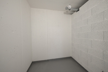 sklep - Pronájem bytu 2+kk v osobním vlastnictví 63 m², Praha 9 - Hloubětín