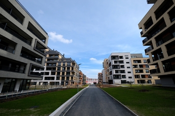 okolí - Pronájem bytu 2+kk v osobním vlastnictví 63 m², Praha 9 - Hloubětín