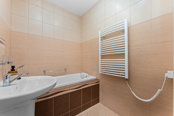 Prodej bytu 4+1 v osobním vlastnictví 95 m², Praha 4 - Písnice