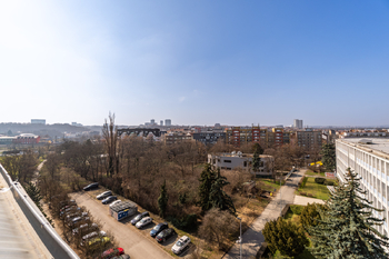 Výhled z pokoje - Prodej bytu 3+kk v osobním vlastnictví 110 m², Praha 10 - Vršovice