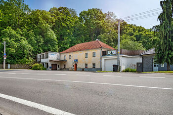 Prodej obchodních prostor 394 m², Rosice