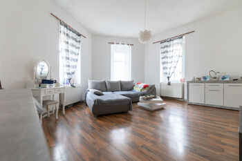 Prodej nájemního domu 781 m², Děčín