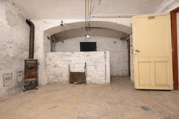 Sklep - Prodej domu 177 m², Kolín