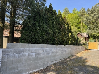 oplocení pozemku - Prodej pozemku 1046 m², Jevany