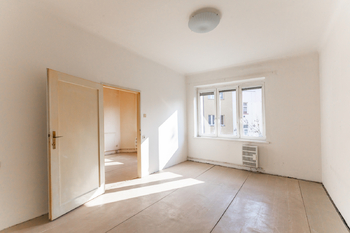 Prodej bytu 2+kk v osobním vlastnictví 47 m², Praha 8 - Libeň