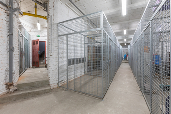 Sklepy domu - Prodej bytu 2+kk v osobním vlastnictví 47 m², Praha 8 - Libeň