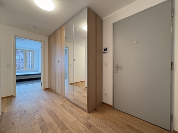 Chodba - Pronájem bytu 2+kk v osobním vlastnictví 62 m², Praha 5 - Radlice