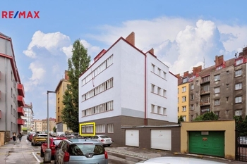 Pohled na dům - Pronájem bytu 2+kk v osobním vlastnictví 48 m², Praha 4 - Nusle 