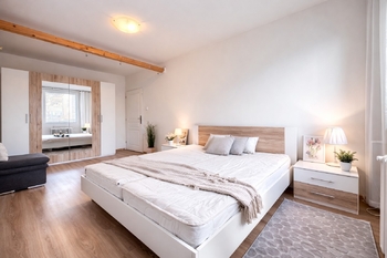 Pronájem bytu 4+kk v osobním vlastnictví 107 m², Praha 10 - Vršovice