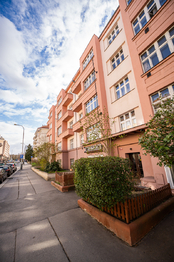 Prodej bytu 3+1 v osobním vlastnictví 134 m², Praha 6 - Dejvice