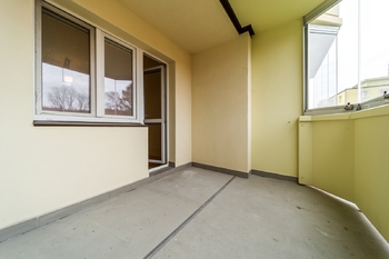 Lodžie - Pronájem bytu 2+1 v družstevním vlastnictví 56 m², Karviná