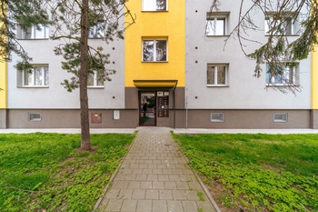 Okolí - Pronájem bytu 2+1 v družstevním vlastnictví 56 m², Karviná