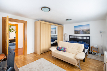 Pronájem domu 137 m², Praha 4 - Modřany