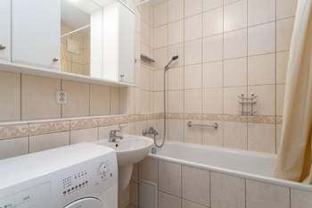 Pronájem bytu 2+kk v osobním vlastnictví 48 m², Praha 10 - Strašnice