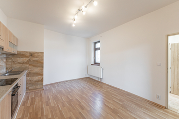 Pronájem bytu 3+1 v osobním vlastnictví 75 m², Praha 5 - Radotín