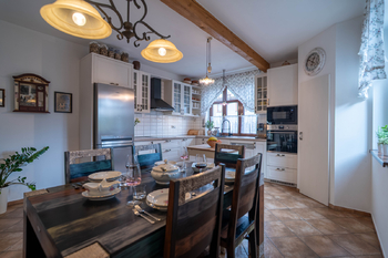 Prodej domu 296 m², Červený Kostelec