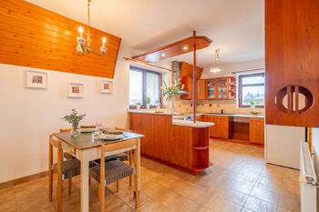 Prodej domu 296 m², Červený Kostelec