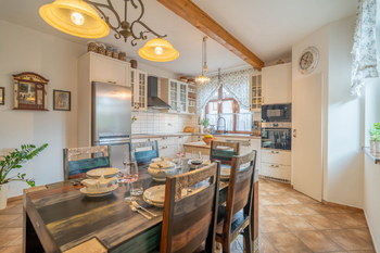 Prodej domu 296 m², Červený Kostelec