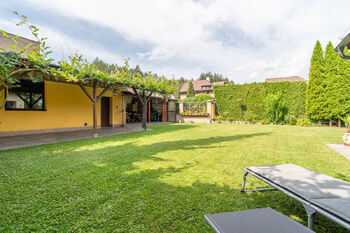 Prodej domu 296 m², Červený Kostelec