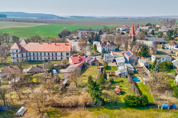 Prodej domu 92 m², Hořiněves